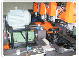 Shaft plating booth